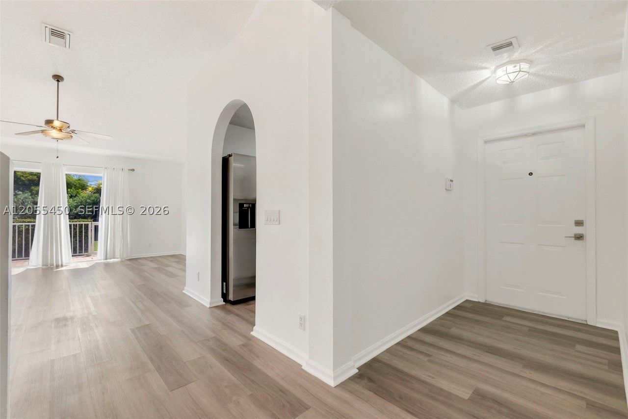 7370 Nw 61st Ter - Photo 6 of 50