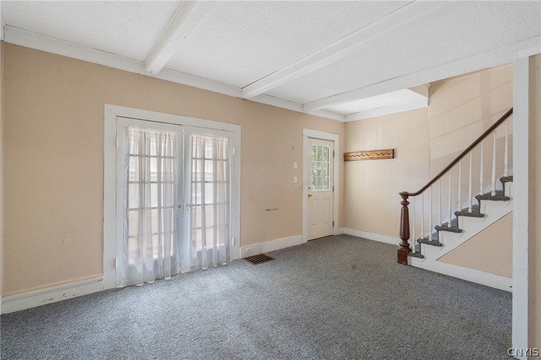 39 John St - Photo 2 of 25