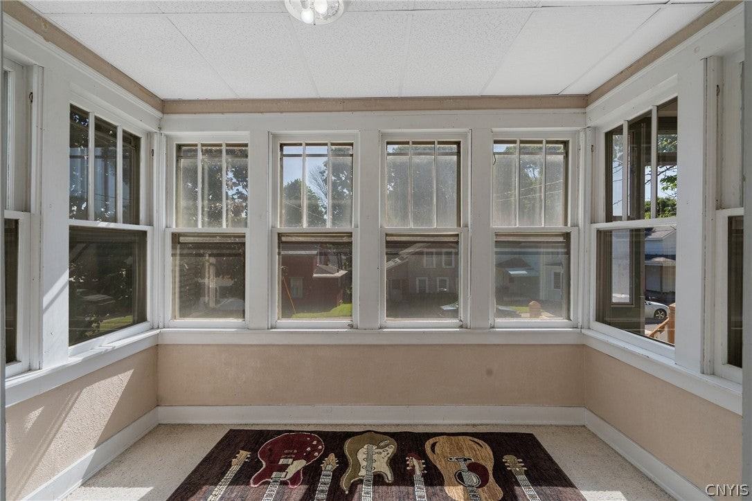 39 John St - Photo 5 of 25