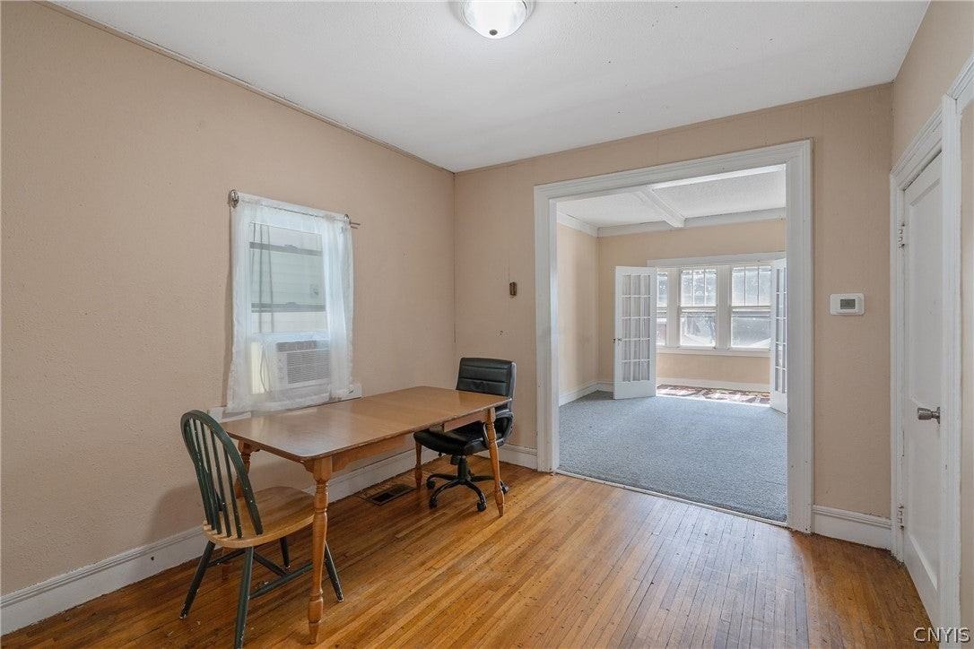 39 John St - Photo 7 of 25