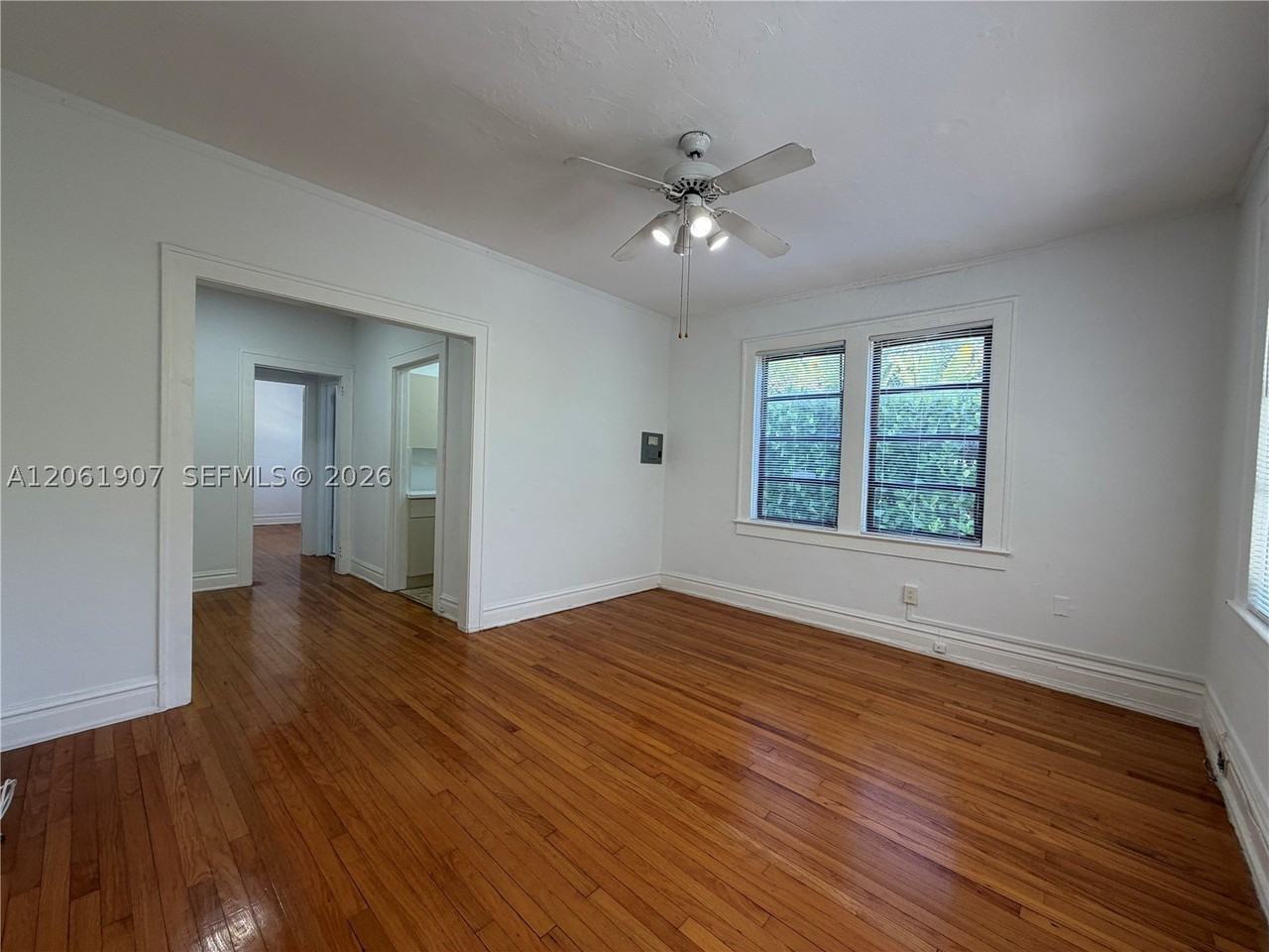 320 Mendoza Ave #6 - Photo 2 of 9