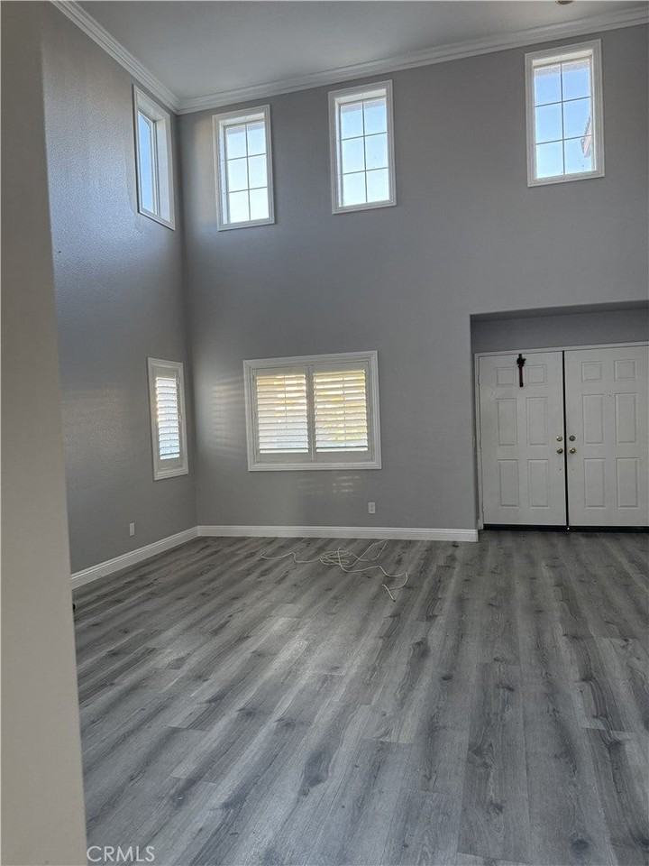 15467 Spruce Tree Way - Photo 4 of 5