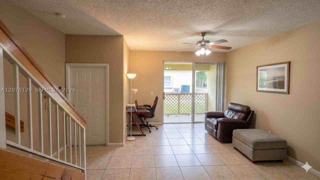 18332 Nw 68th Ave #H - Photo 2 of 8