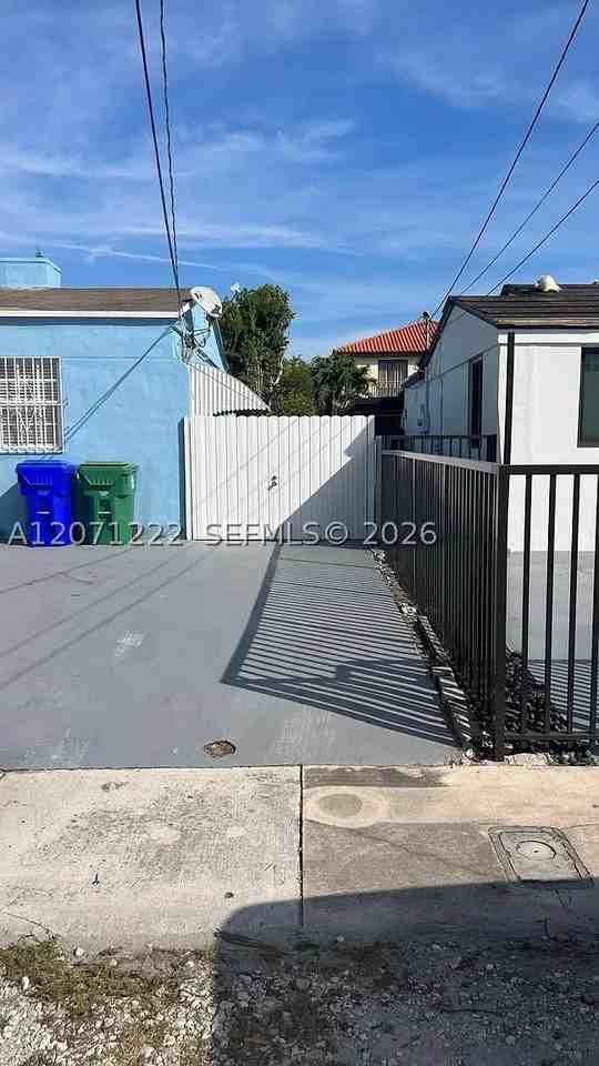 2645 Sw 33rd Ave #2