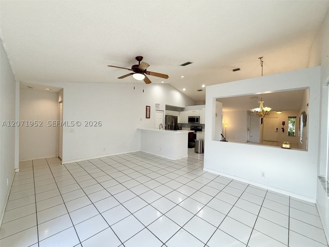 4340 Pine Ridge Ct - Photo 5 of 11