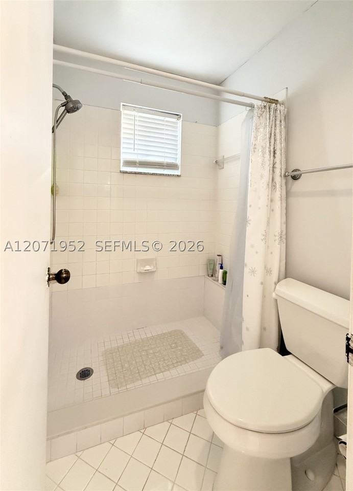4340 Pine Ridge Ct - Photo 6 of 11
