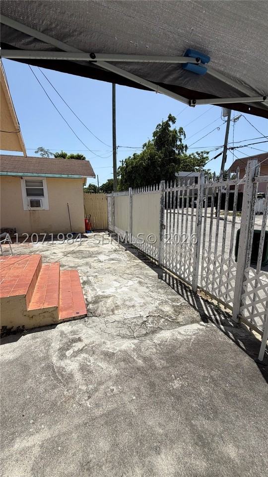 2027 Nw 1st Ter #R - Photo 2 of 18