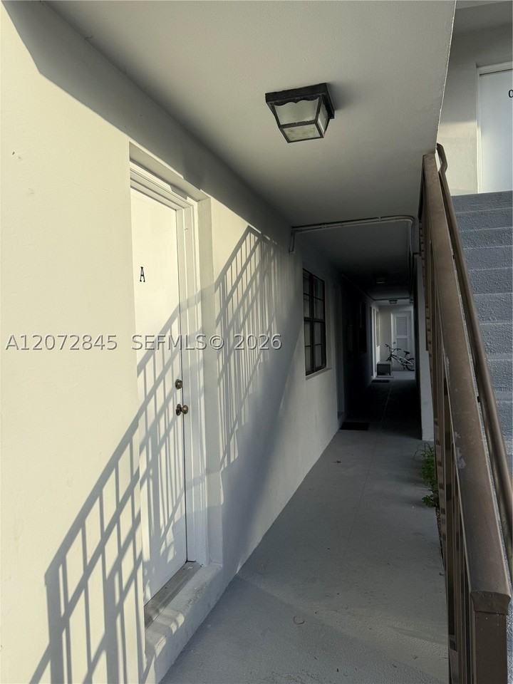 4450 Sw 67th Ave #A - Photo 3 of 15