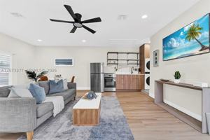 featured image of 10430 Sunset Strip #S