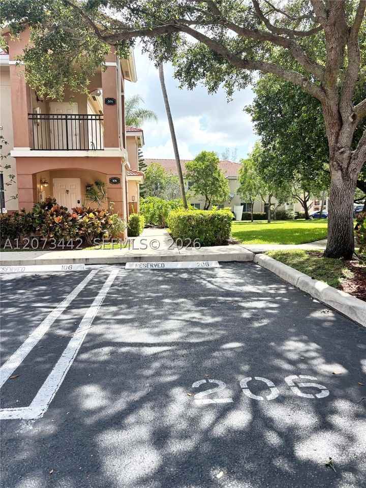 3481 Briar Bay Blvd #206 - Photo 4 of 27
