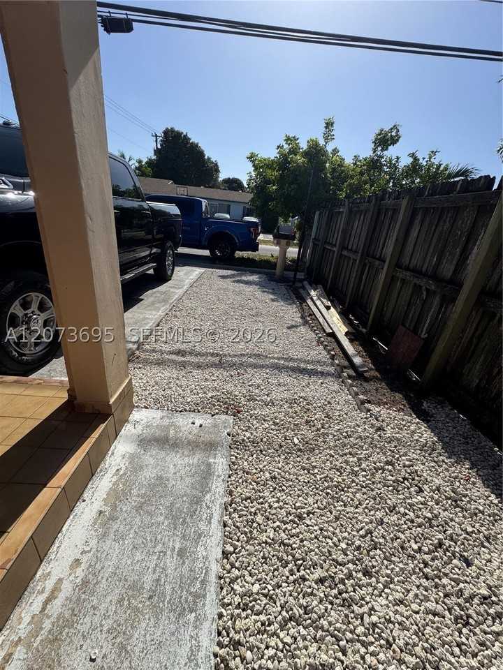 5530 E 6th Ave #101 - Photo 2 of 12