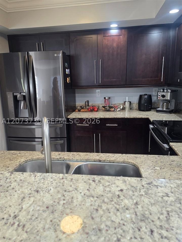 12025 Sw 19th Ln #223 - Photo 4 of 21