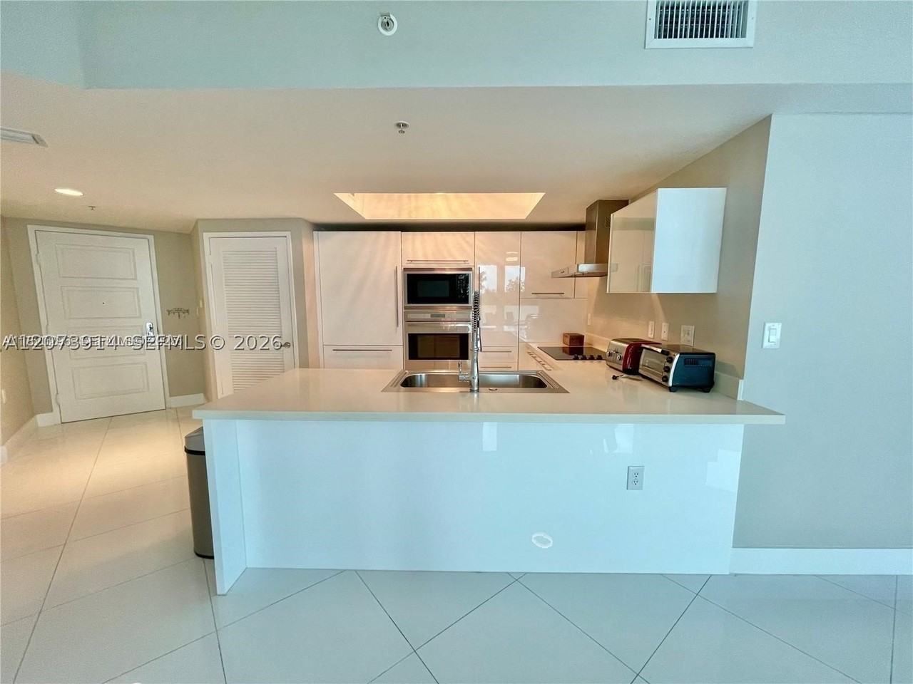 150 Sunny Isles Blvd #1-501 - Photo 4 of 20