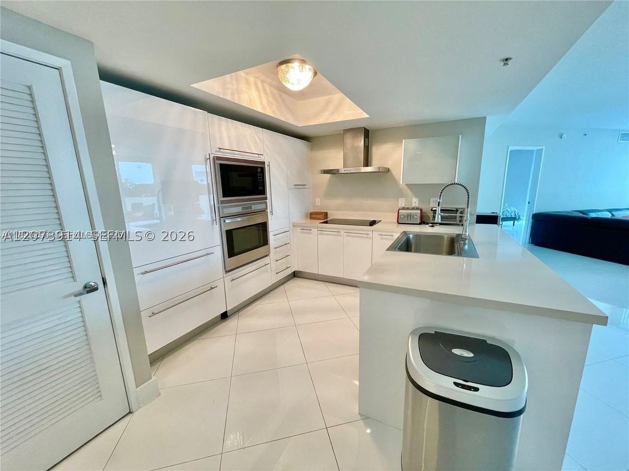 150 Sunny Isles Blvd #1-501 - Photo 5 of 20