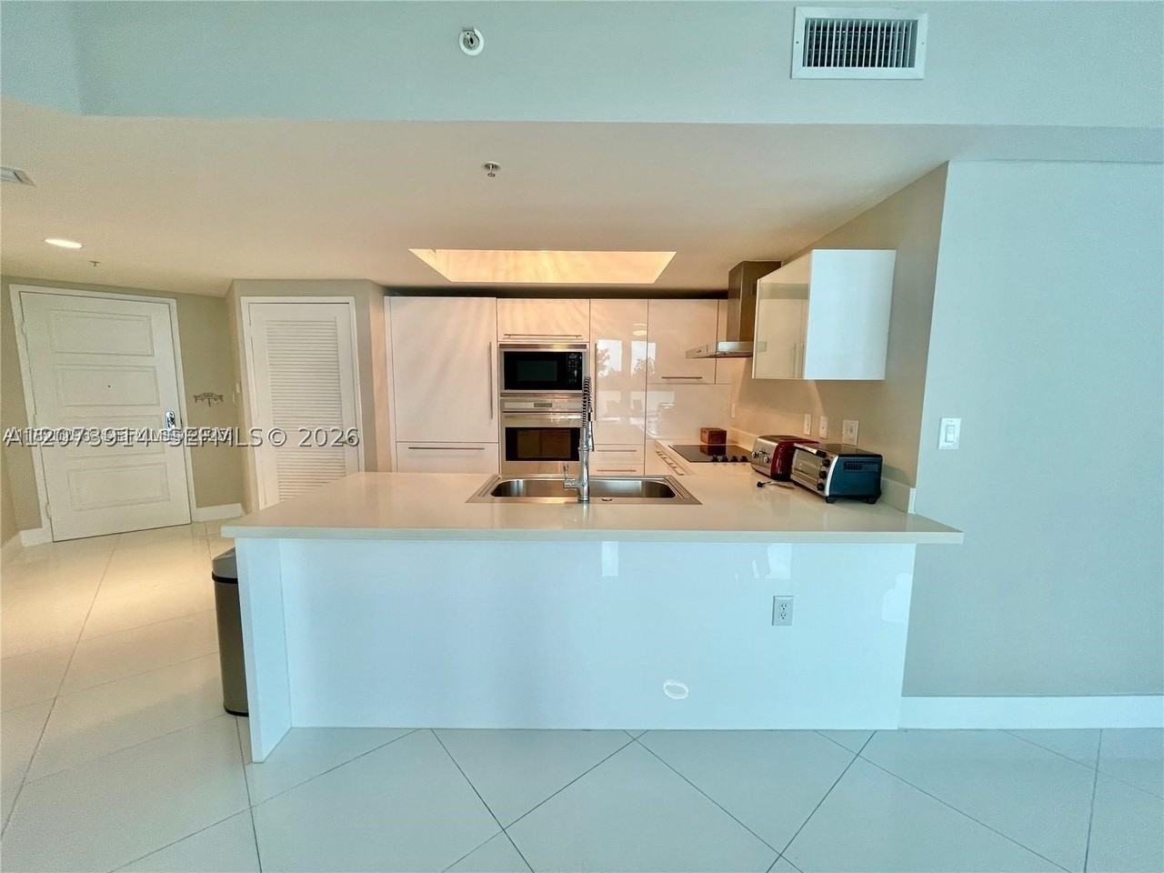 150 Sunny Isles Blvd #1-501 - Photo 6 of 20