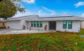 333 Ne Greenbrier Ave - Photo 1 of 1