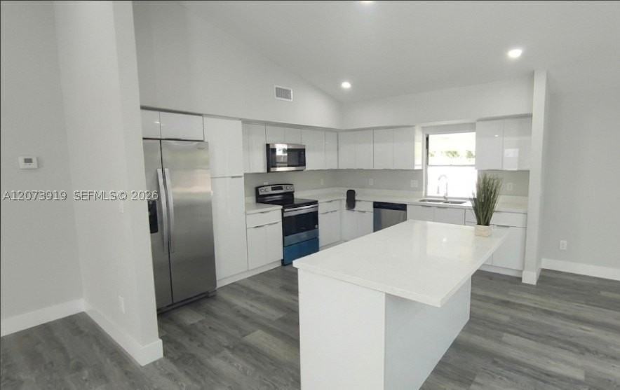 333 Ne Greenbrier Ave - Photo 5 of 11