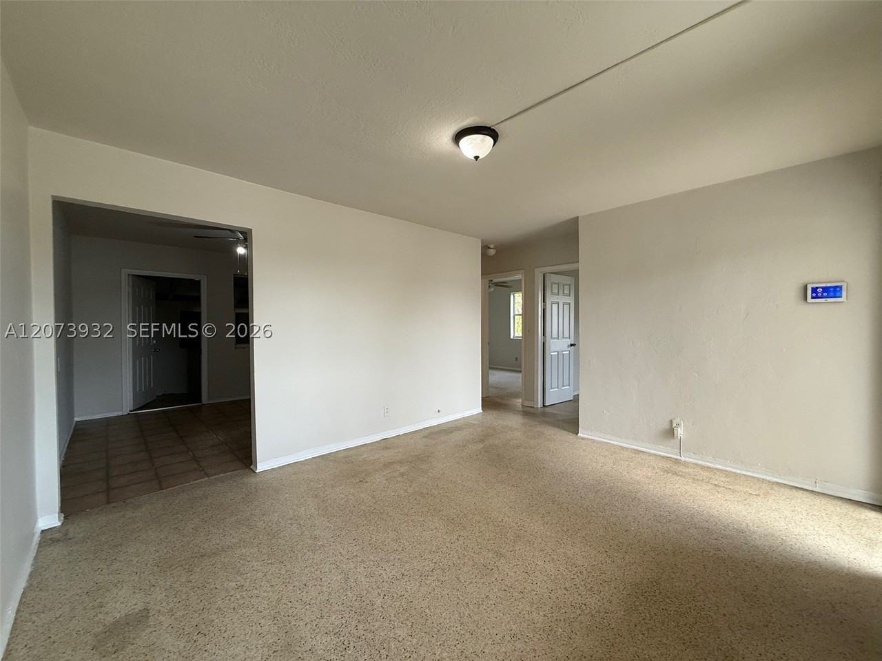 900 Sw 5th St #2 - Photo 4 of 8