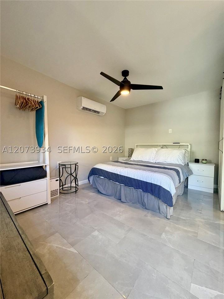 361 Sw 20th Rd #B - Photo 5 of 10