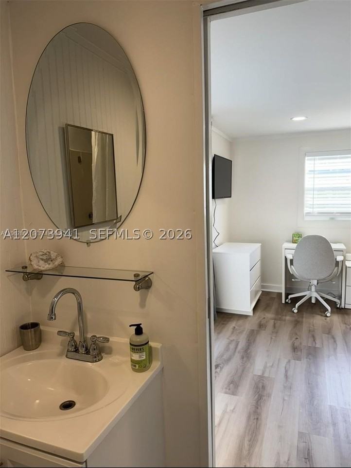 914 N Ocean Breeze #1 - Photo 6 of 8