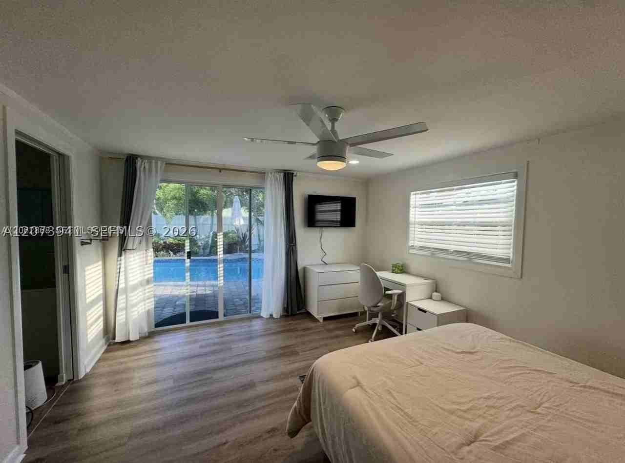 914 N Ocean Breeze #1 - Photo 7 of 8