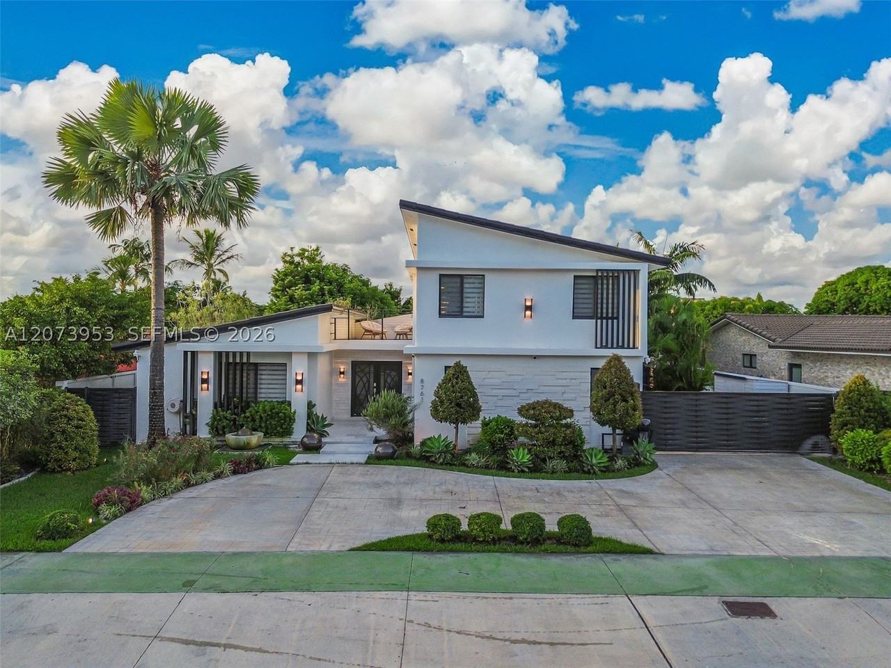 8761 Sw 56th St - Photo 6 of 50