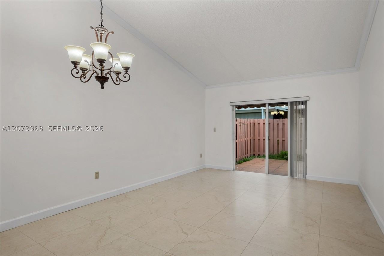 330 Nw 114th Ave #7-105 - Photo 3 of 25