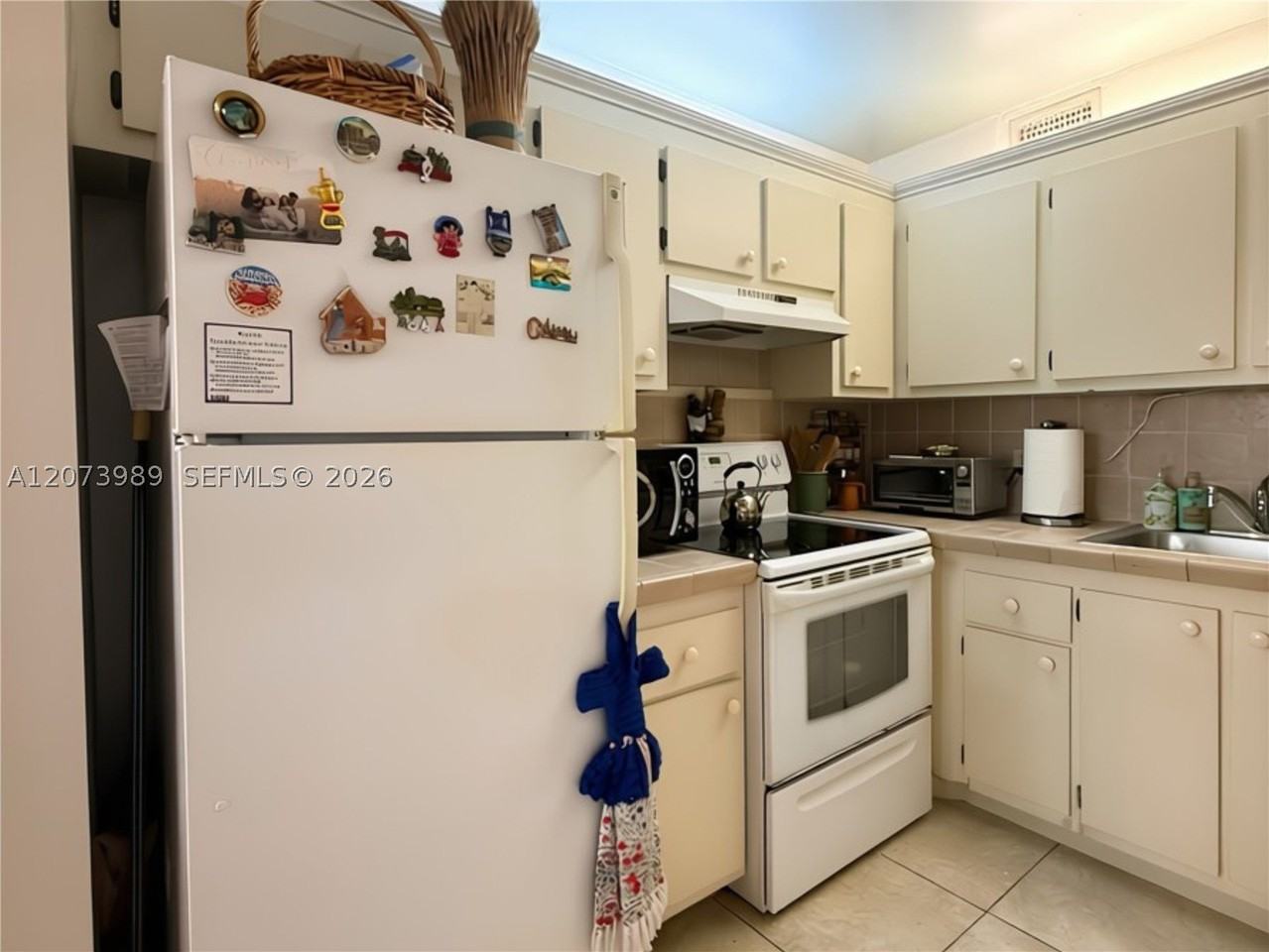 551 Sw 135th Ave #413B - Photo 6 of 34