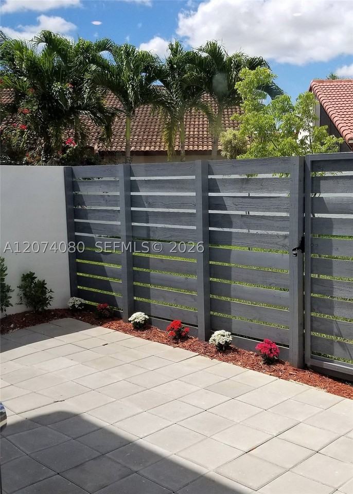 10543 Sw 118th Ave #10543 - Photo 4 of 13