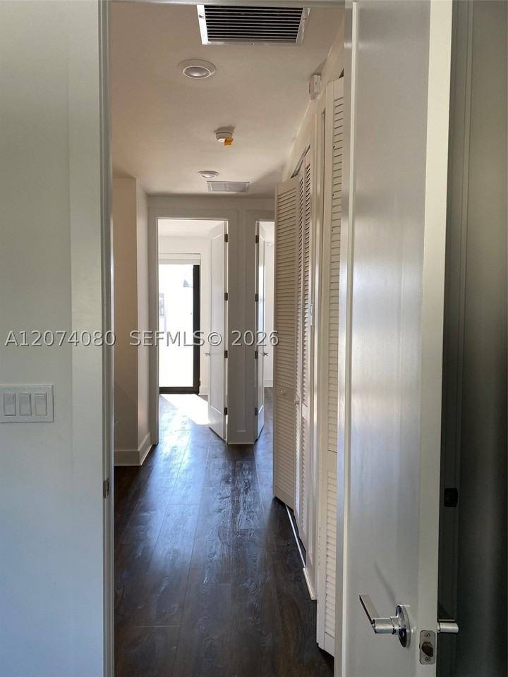 10543 Sw 118th Ave #10543 - Photo 5 of 13