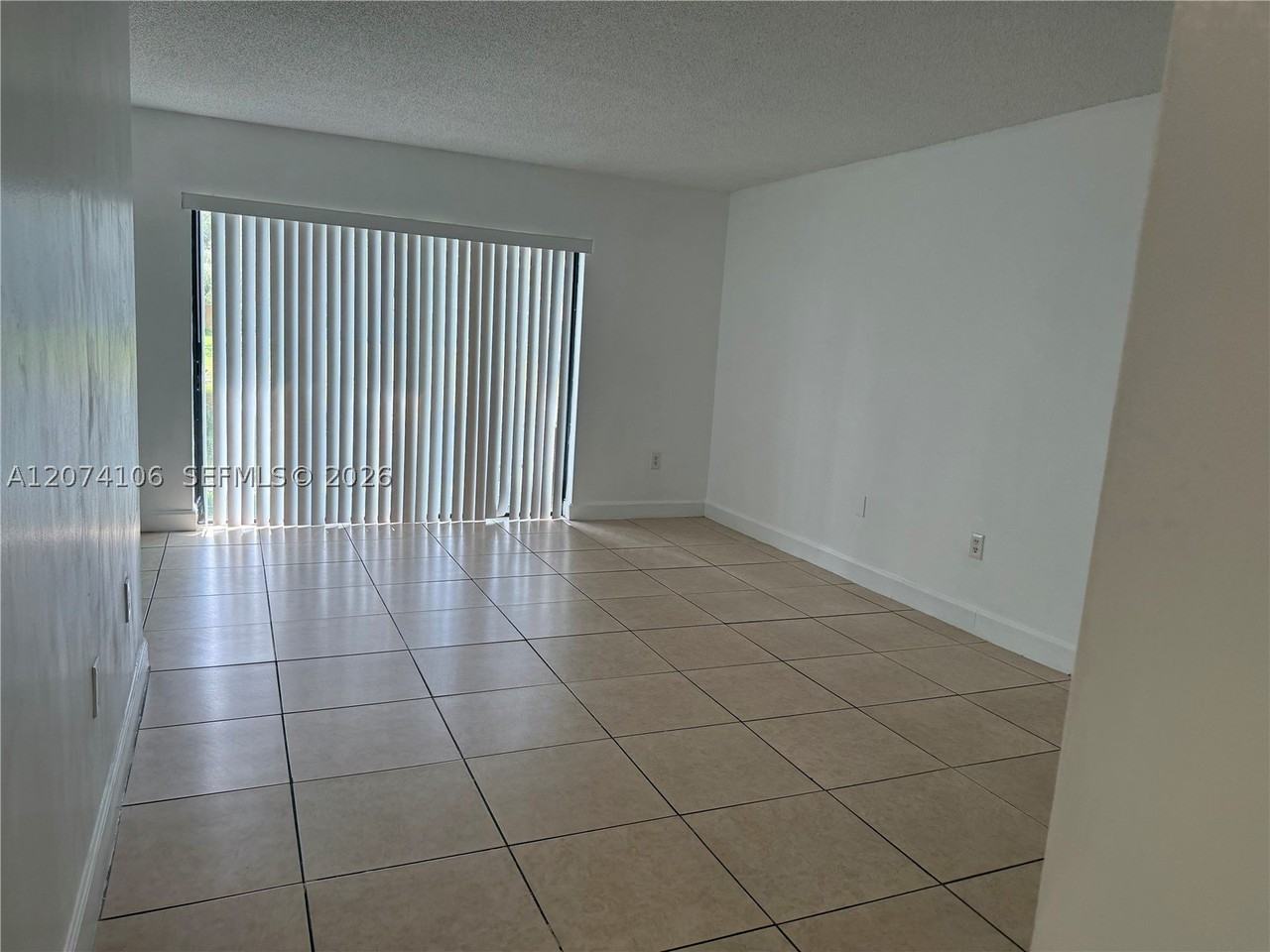 9454 Palm Cir S #9454 - Photo 3 of 23