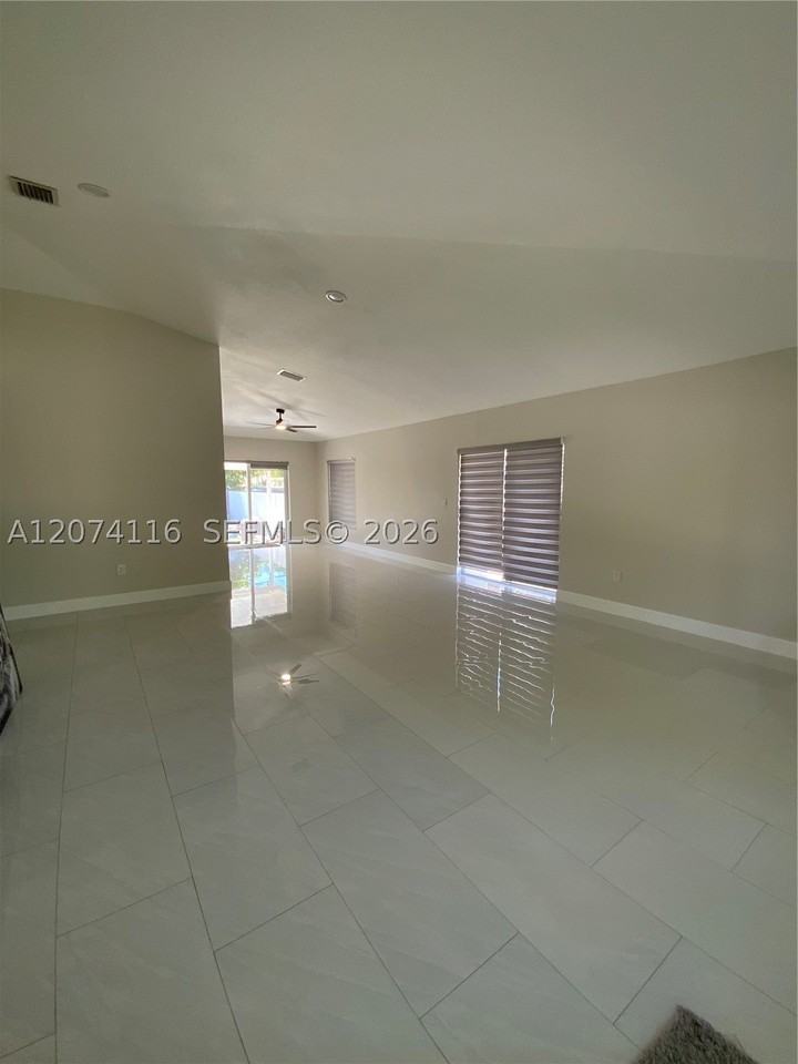 30162 Sw 159th Ave - Photo 5 of 44