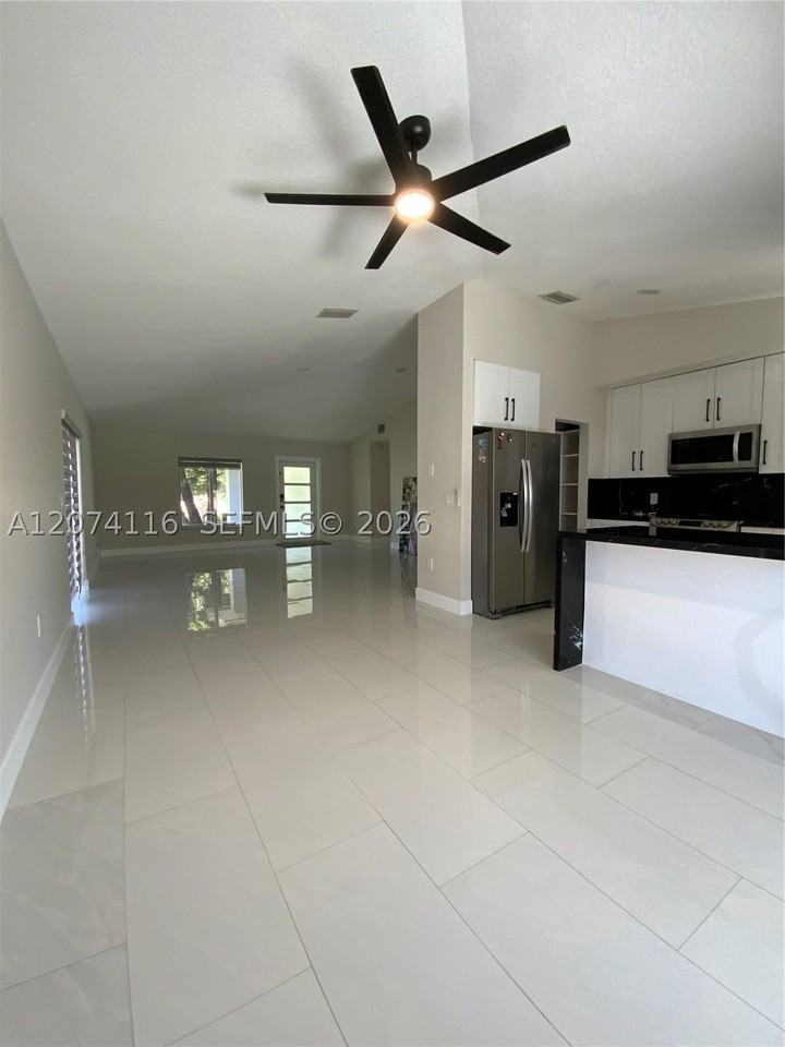 30162 Sw 159th Ave - Photo 7 of 44