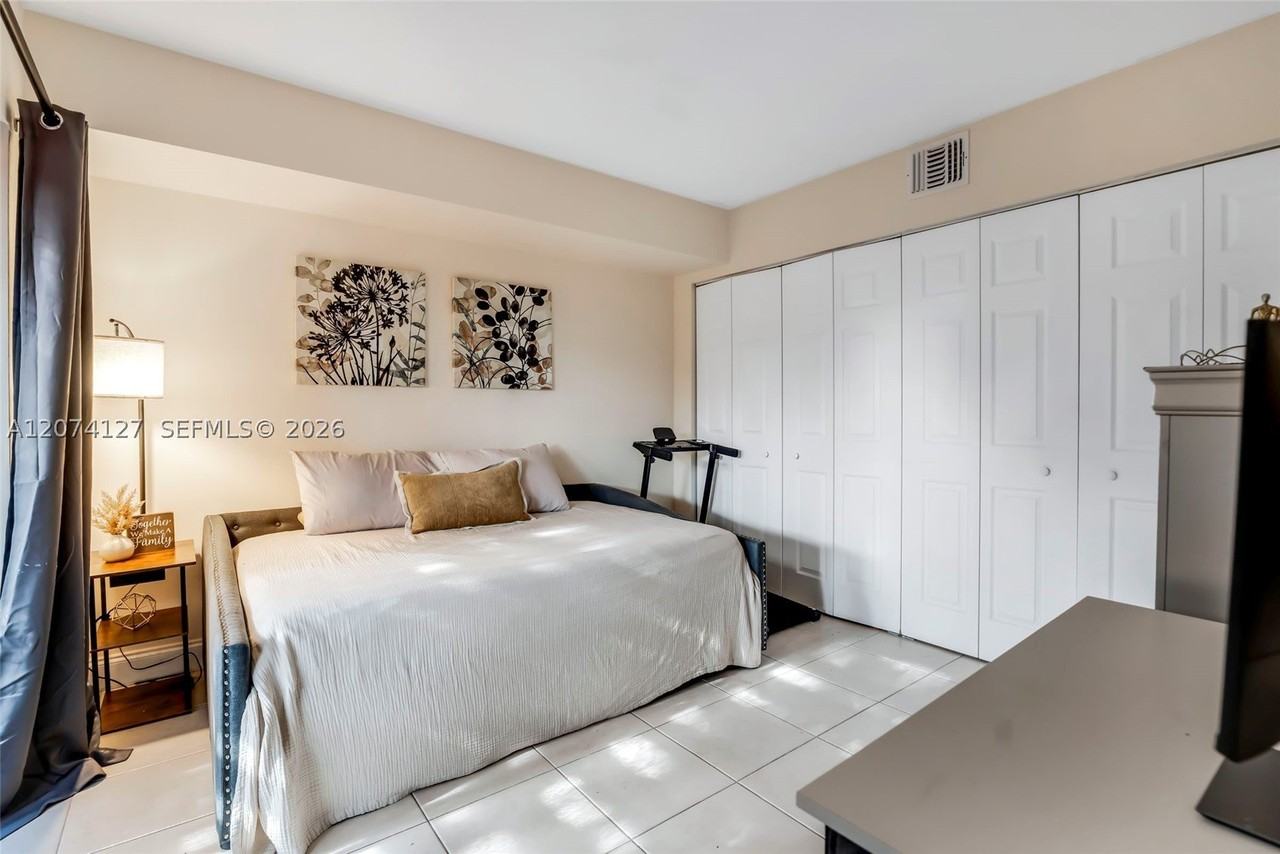 804 Sw 119th Way #804 - Photo 7 of 43