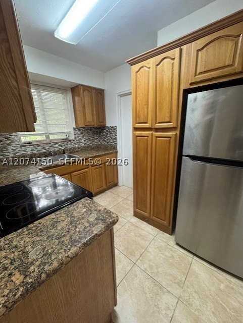 619 Anastasia Ave #3 - Photo 5 of 10