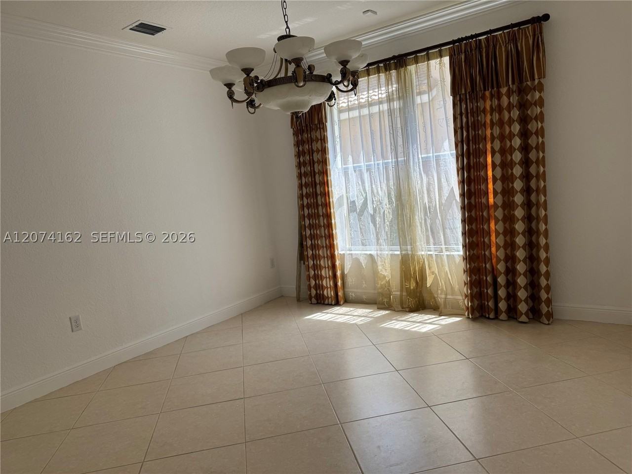 17874 Sw 47th St #17874 - Photo 4 of 39