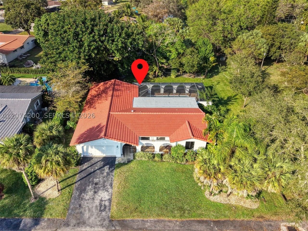 10251 Nw 39th Ct - Photo 4 of 50