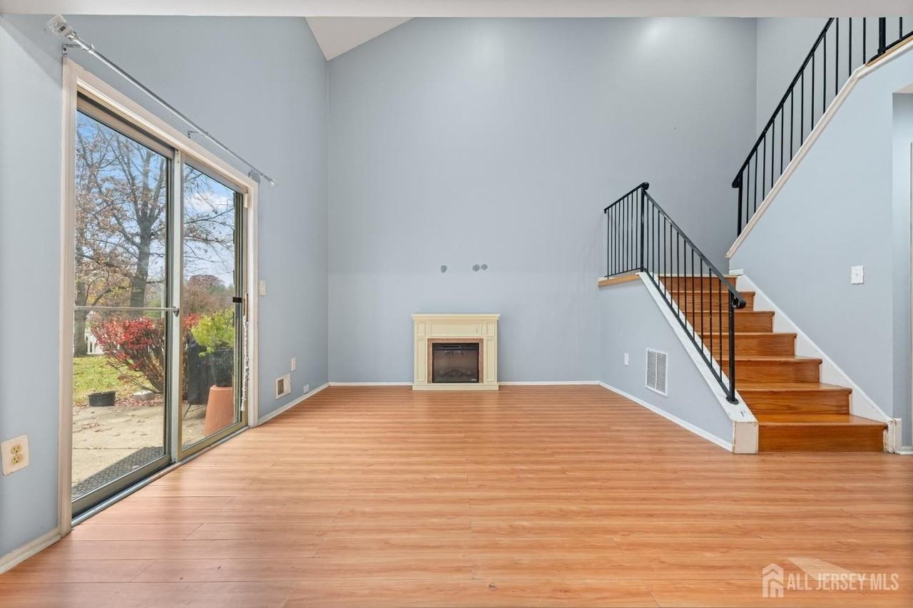 155 Salem Rd - Photo 7 of 15