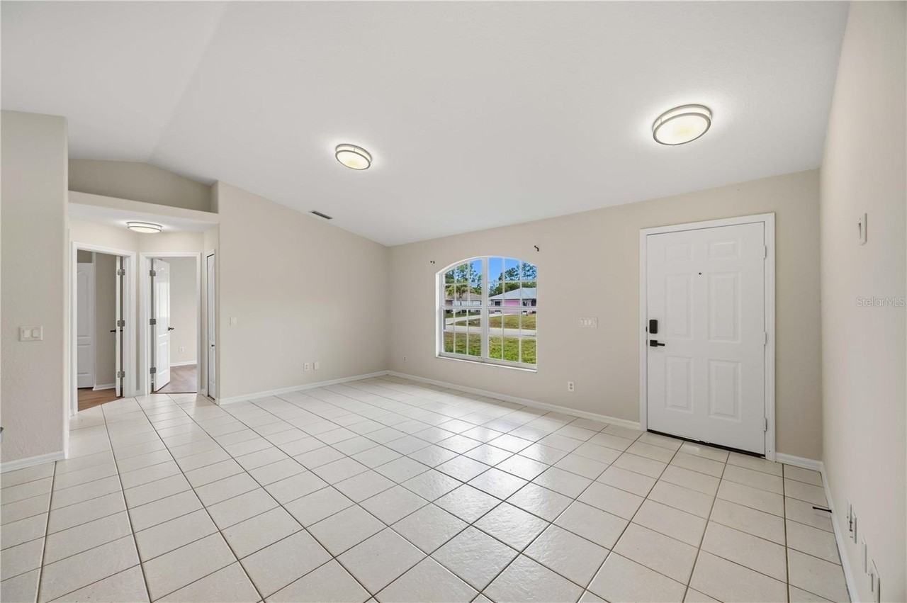 2260 Mistleto Ln - Photo 5 of 27