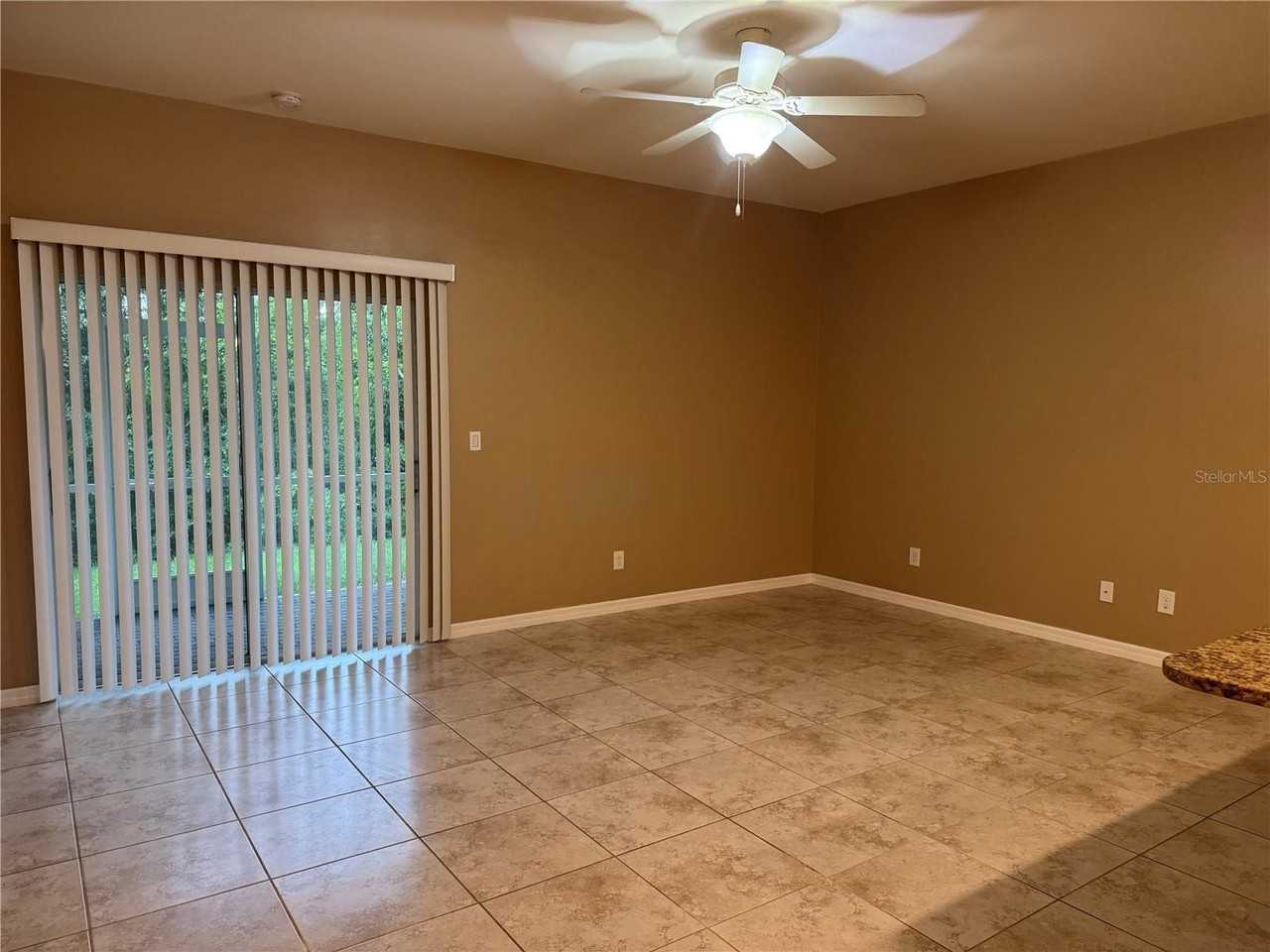 26077 Sandhill Blvd - Photo 7 of 18
