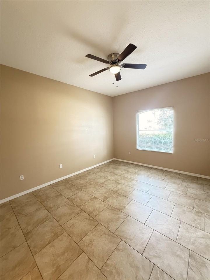 92 La Mancha Dr - Photo 6 of 30