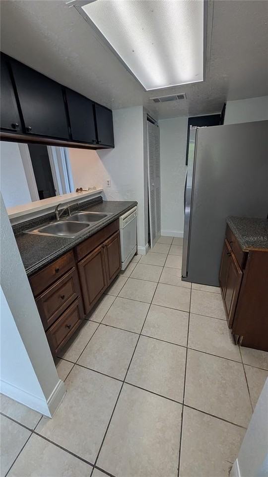 4028 Billingsgate Rd - Photo 5 of 8