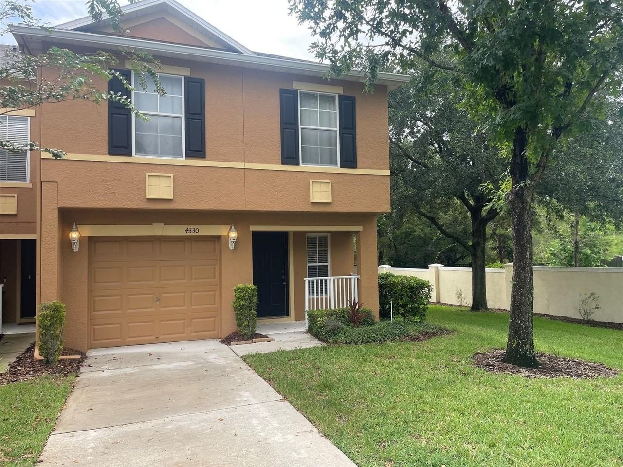 4330 Aristocrat Pt