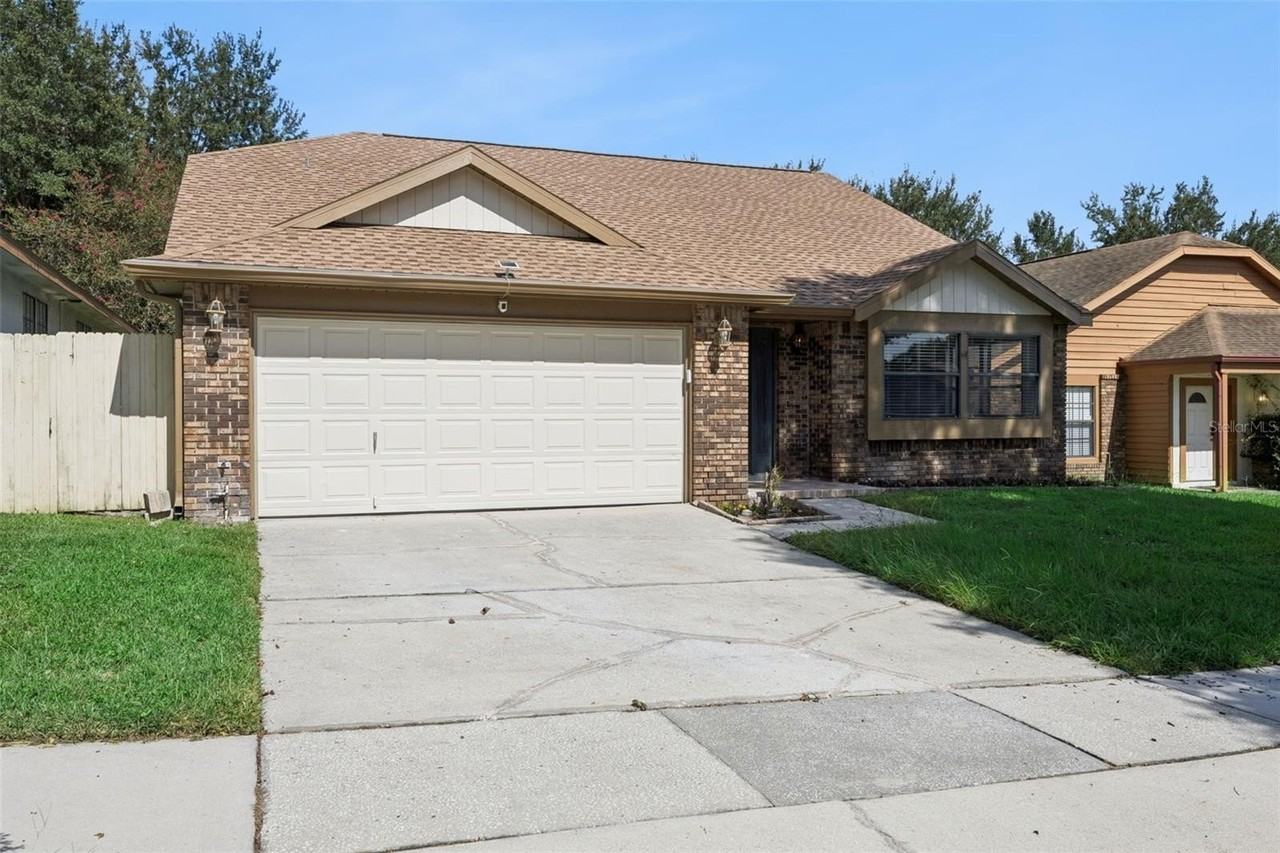 7301 Spring Villas Cir - Photo 2 of 50