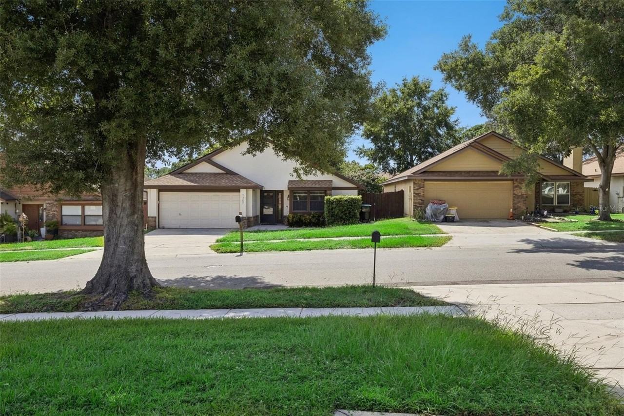 7301 Spring Villas Cir - Photo 4 of 50