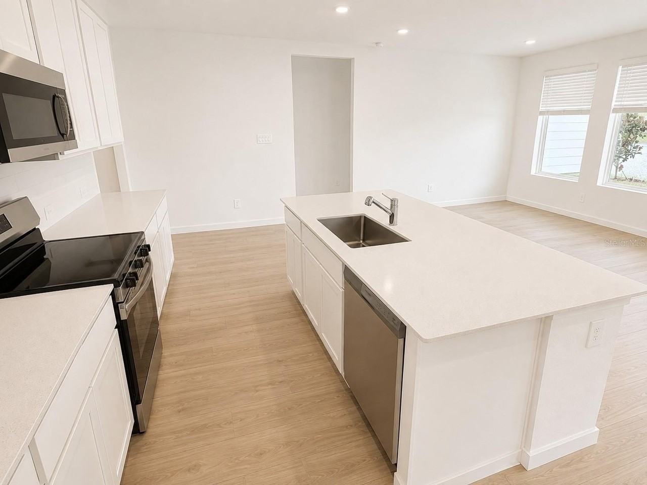 5533 Guava Ct #A - Photo 5 of 16