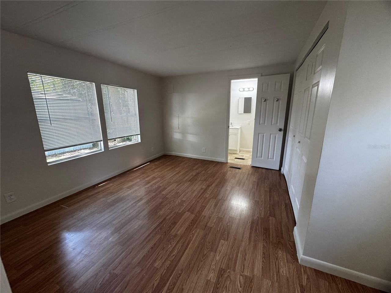 1001 Ne 77th St #9 - Photo 3 of 10