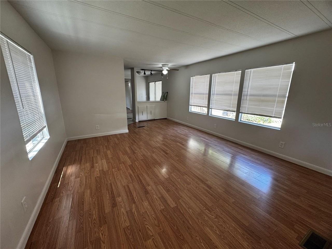 1001 Ne 77th St #9 - Photo 4 of 10