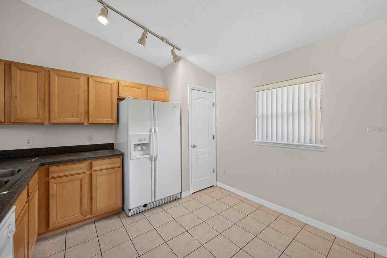 839 Sandy Ridge Dr - Photo 6 of 29