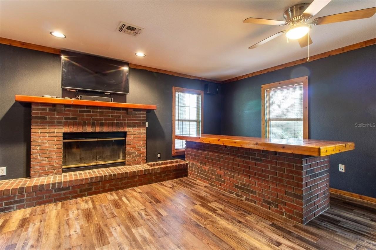 7115 Sw 80th Ave - Photo 5 of 50